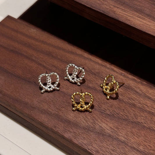 Pretzel Studs